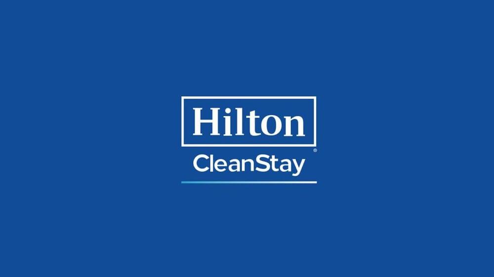 Hampton Inn Dubuque Dış mekan fotoğraf