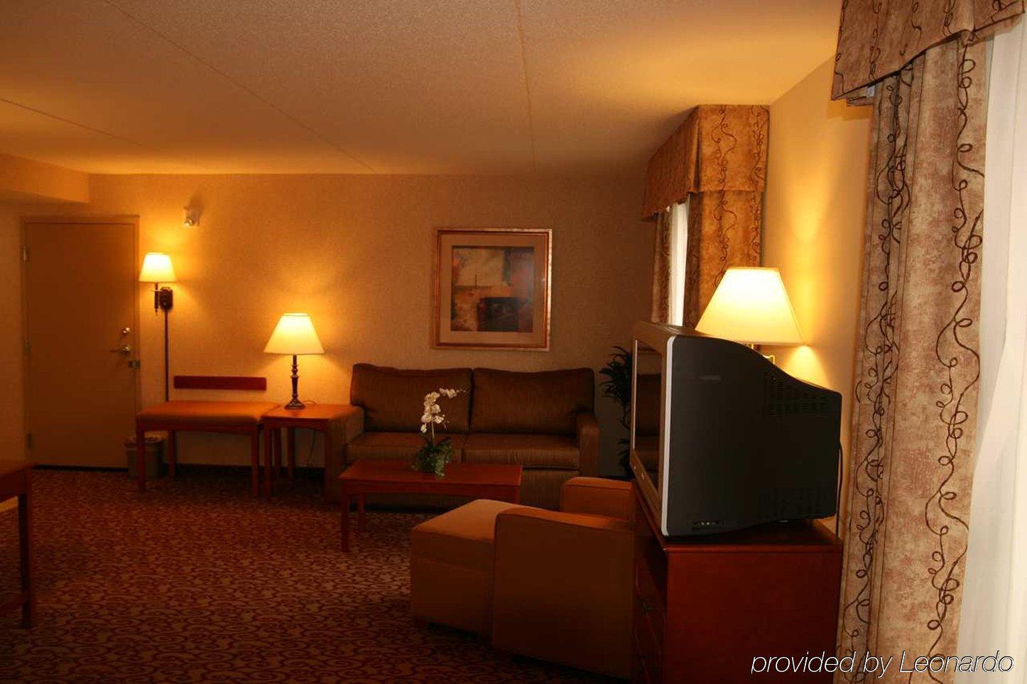 Hampton Inn Dubuque Oda fotoğraf