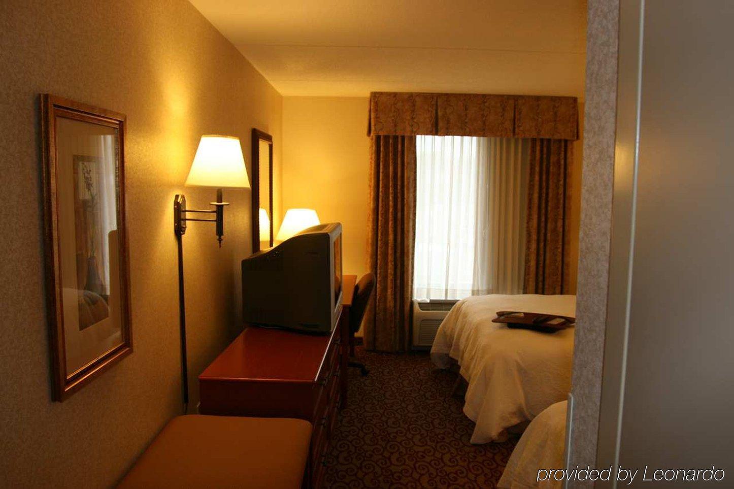 Hampton Inn Dubuque Oda fotoğraf